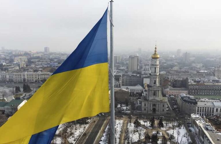 Az ukrán parlament megszavazta a hadiállapot bevezetését