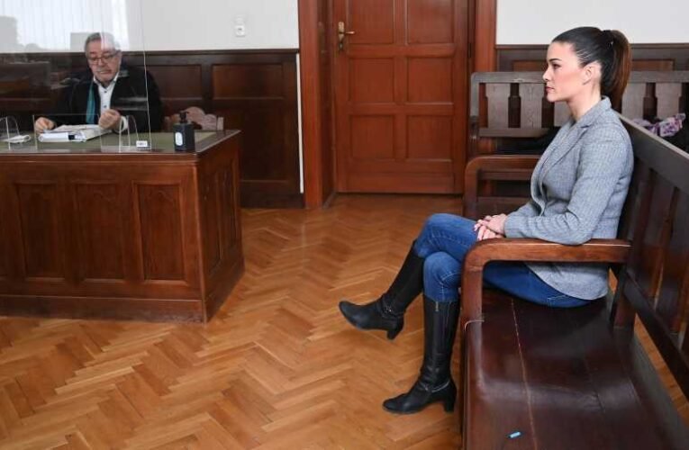 Hivatali visszaélés miatt elítélték Demeter Márta LMP-s képviselőt