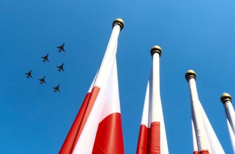 Az USA támogatja a lengyeleket, hogy repülőgépeket adjanak az ukránoknak