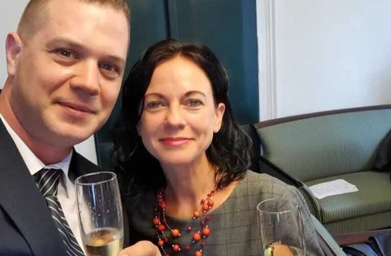 A köpönyegforgató Iványi hozza a formáját, már nem támogatja korábbi jelöltjét, jó neki Szabó Timcsi