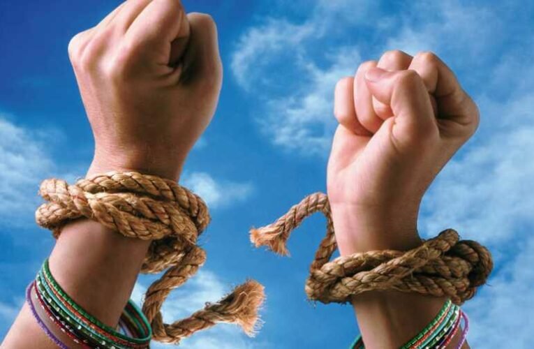 Dr. Polgárdy Géza: Az „emberi jogok” vallásáról