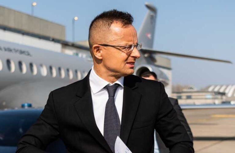 Szijjártó Péter: Tegnap Zelenszkij megismételte két, már jól ismert követelését