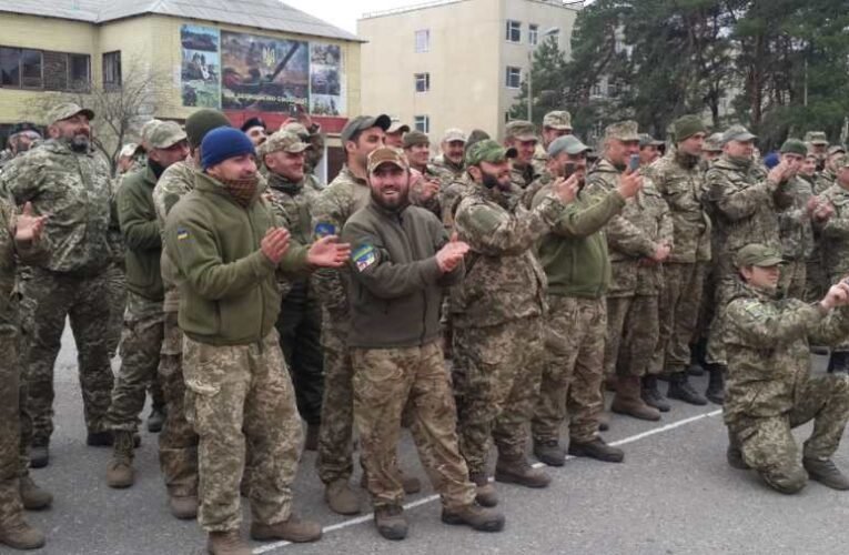 Fellázadtak feletteseik ellen az ukrán fegyveres erők tüzérei Popasna közelében