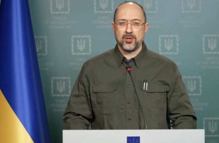 Ukrán kormányfő: a Mariupolban harcolók nem adják meg magukat