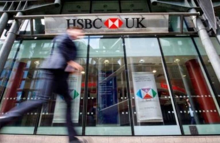Az oroszellenes szankciók újabb „áldozata”: Az HSBC brit bank kedden közölte első negyedéves adatait