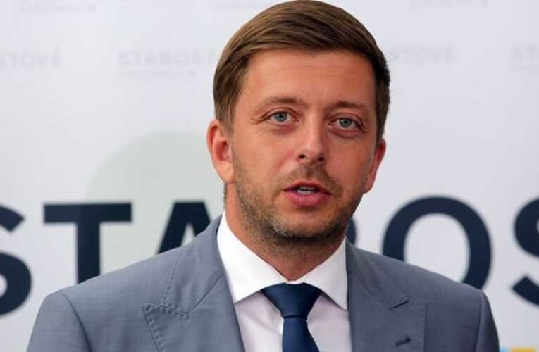 Cseh belügyminiszter: Magyar útlevéllel ukrán állampolgárok nem számíthatnak segítségre Csehországban