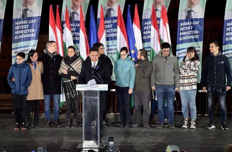 Elkezdődött – Nem kellett sokat várni, máris egymásra mutogatnak a moslékosok