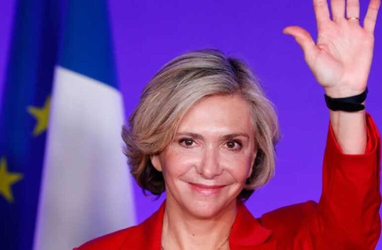 Francia elnökválasztás – A hagyományos jobboldal jelöltje adományokat kér a pártja túléléséhez