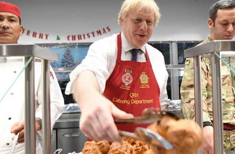 „Egy hamburgert, uram!”: Elszegényedett britek melegednek és mosnak fogat a McDonald’s-ban