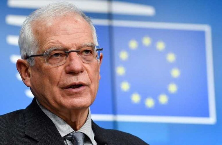 Borrell: az EU elítéli, hogy nemkívánatosnak nyilvánították az uniós és orosz civil szervezetek fórumát