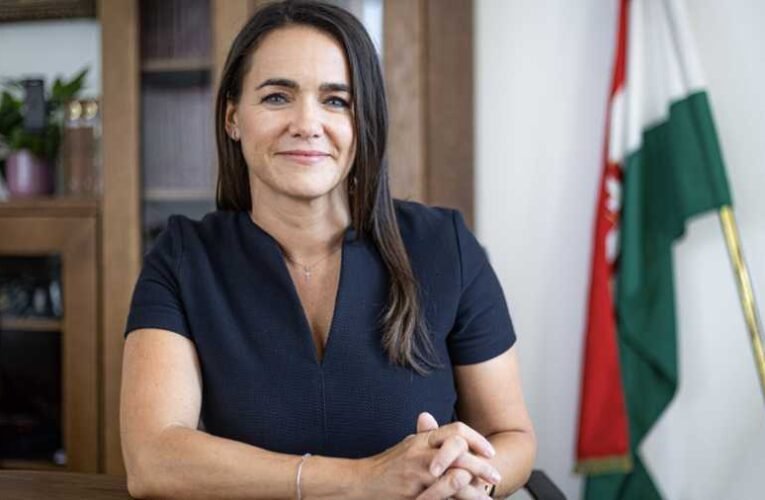 Beiktatták hivatalába Novák Katalin köztársasági elnököt 📺