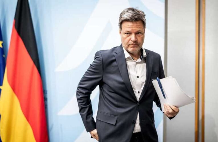 Német alkancellár: elérhető közelségbe került az EU-s orosz olajembargó