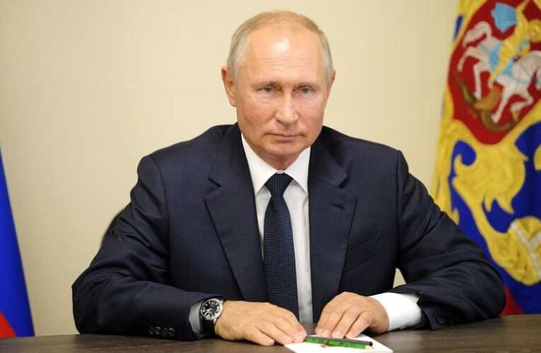 Putyin Ukrajna népét is üdvözölte a győzelem napja alkalmából