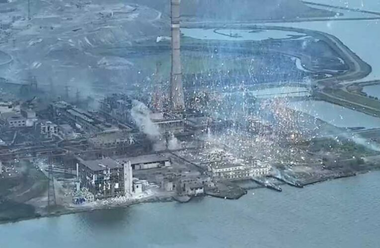 Az Azovsztal fegyveresei tárgyalásokat kezdtek a fegyverletételről