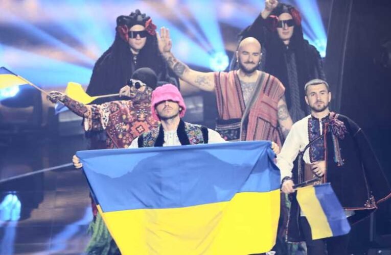 Zelenszkij a bunkeréből üzeni: úgy nyerik majd meg az oroszok elleni háborút, mint az Eurovíziót