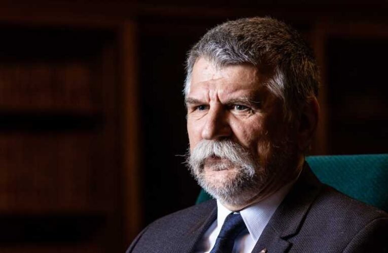 Kövér László: A kutyát sem érdekli, hogy Hadházy Ákos leteszi-e az esküt