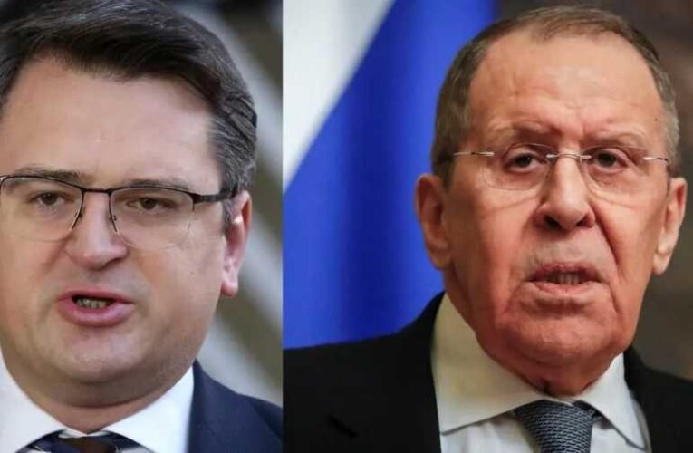 Kuleba elítélte Lavrov szavait, amelyekkel Zelenszkijt Hitlerhez hasonlította