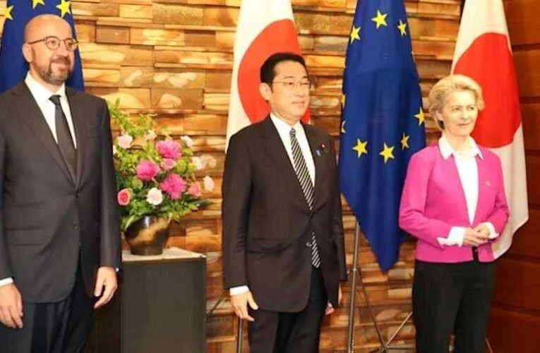 Von der Leyen riogat, szerinte Oroszország közvetlen fenyegetést jelent a világrendre