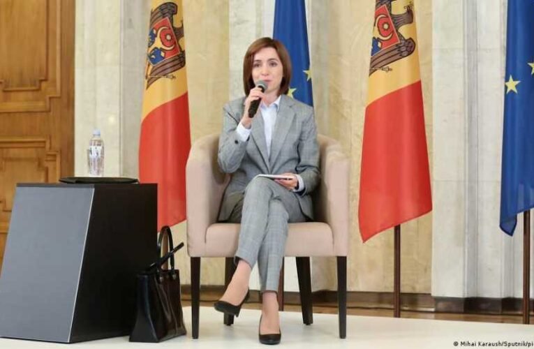 Moldova egy lépéssel közelebb az EU tagsághoz: törvény született az orosz hírműsorok tiltásáról