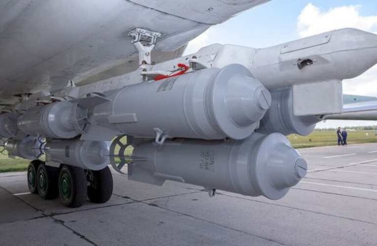 A britek pánikba esnek: Oroszország megmutatta a Tu-22M3 erejét Ukrajnában – mi lesz velünk?