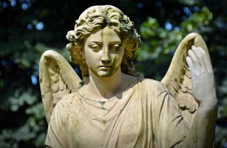 Stoffán György: A buszban maradt kislány… ki a felelős a gyermek haláláért?