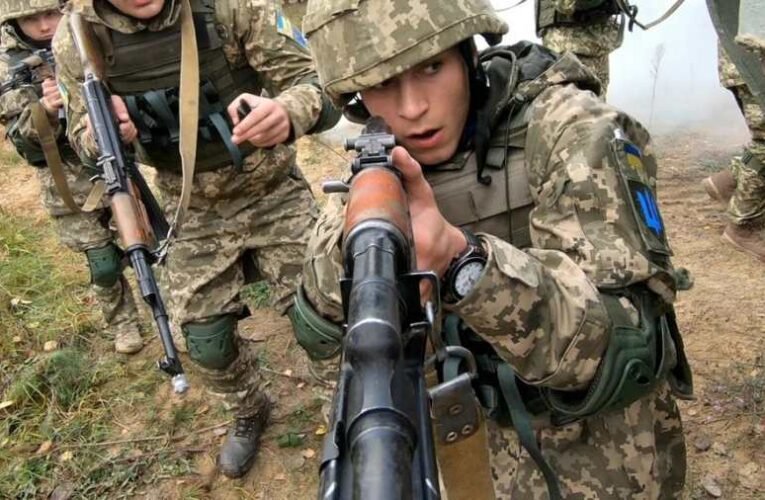 Ukrajna: Százezreket mozgósítottak az országban