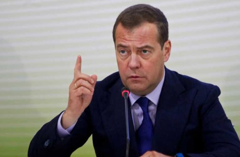 Medvegyev közölte: Kárpátalja a magyaroké lesz