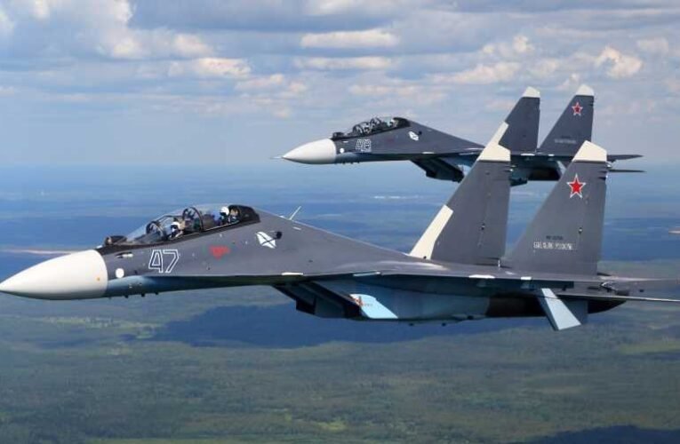 Az orosz légierő 500 ukrán katonát semmisíthetett meg egy hajógyár területén