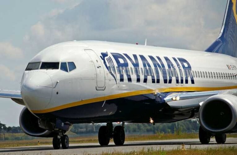 Kétmilliárd forintos bírságot kaphat a Ryanair