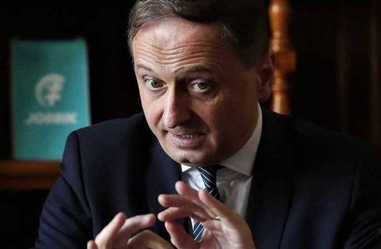 Visszalép Vitézy Dávid javára a Jobbik főpolgármester-jelöltje