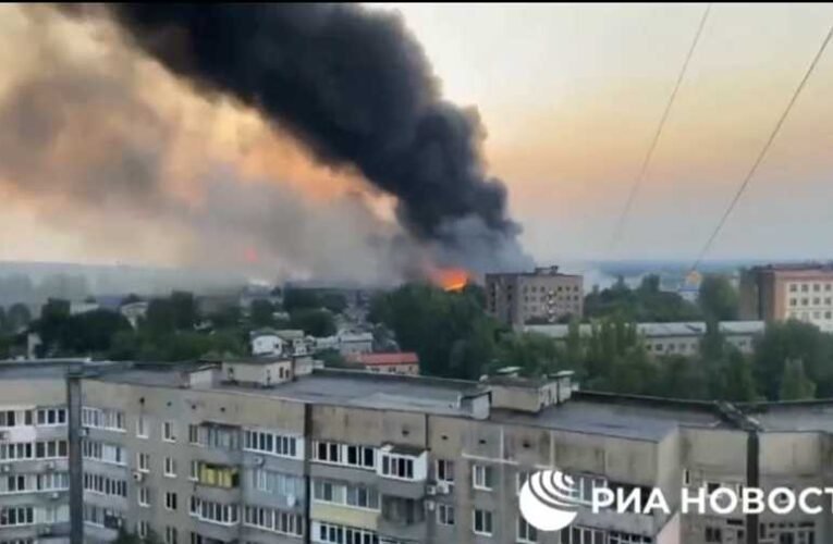 Nyugati fegyverzettel támadják az ukránok Donyecket – több helyen tűz ütött ki (videók)