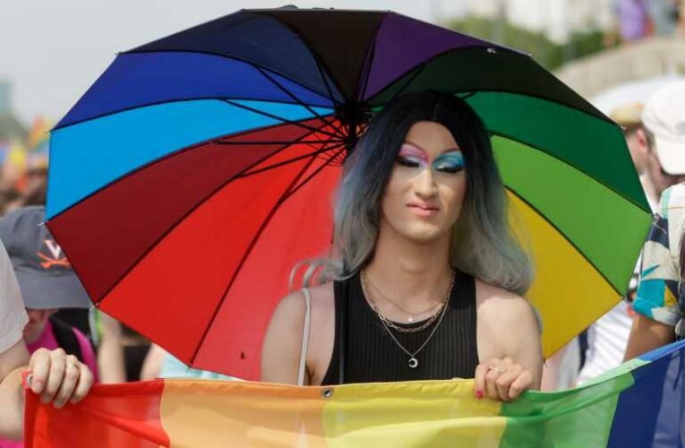 Így néz ki a pride – tele van szép fiúkkal, meg szép lányokkal+