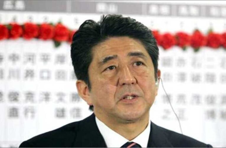 Meghalt a merénylet után Abe Sinzó, volt japán miniszterelnök