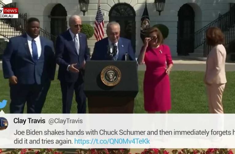 Biden elfelejtette, hogy 5 másodperccel korábban már kezet fogott a szenátorral – kínos… 📺