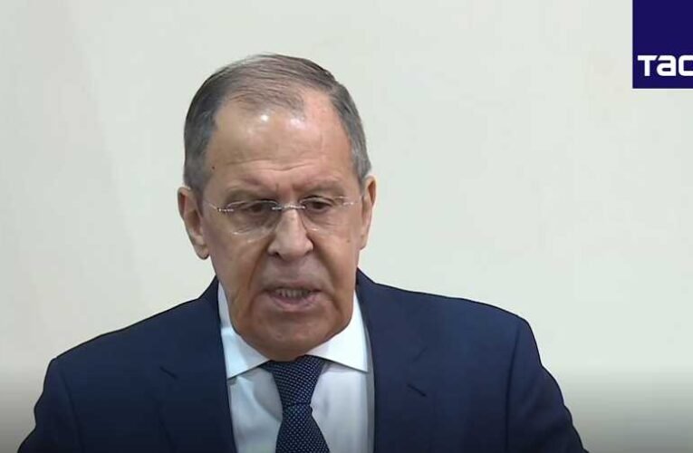 Lavrov: Pelosi tajvani látogatásával az USA azt akarta megmutatni, hogy bármit megtehet