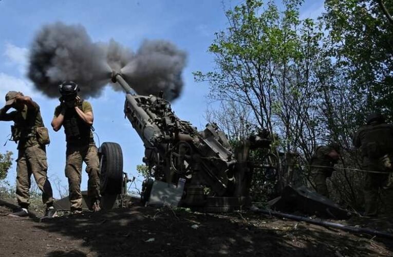 Politico: Az Egyesült Államok GPS-vezérelt lőszereket küld Kijevnek
