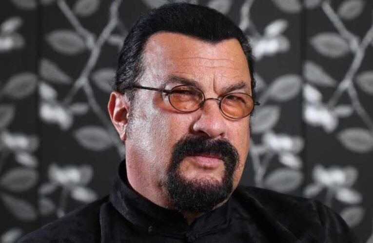 Steven Seagal: „Zelenszkij is emberiség elleni bűncselekmények részese” (videó 📺)