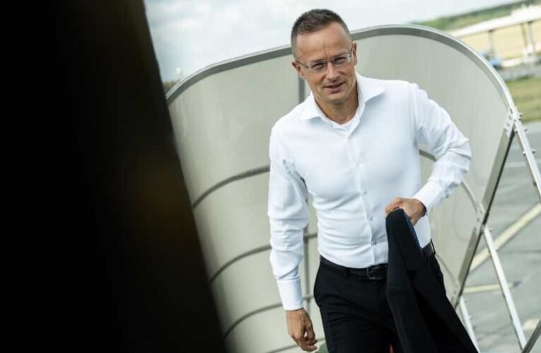 Szijjártó: a nemzetközi közösségnek az ukrajnai béketeremtésre kellene összpontosítania