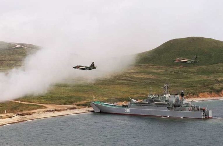 Orosz és kínai hadihajók futnak ki a Japán-tengerre a Vosztok-2022 hadgyakorlat keretében 📺