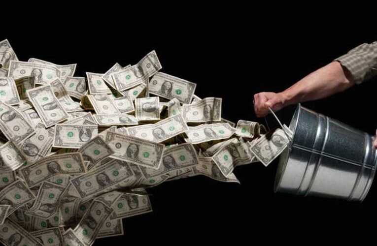 Az USA egyik szoros szövetségese is elhagyja a dollárt a külkereskedelemben