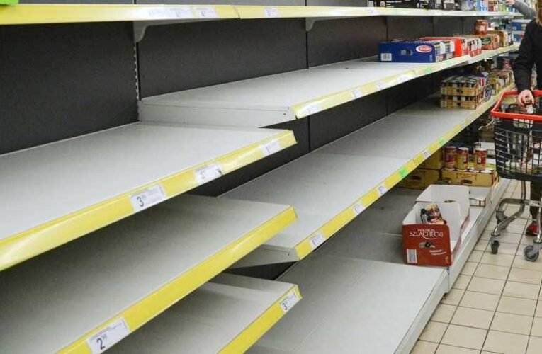 Polityka: Lengyelországban két hét múlva leállhat az élelmiszer-termelés