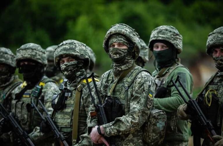 Kárpátalján feltartóztatott hadköteles korú férfiakat tartanak bezárva különböző laktanyákban