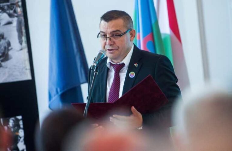 Harmincmillióért árulta posztját az Országos Roma Önkormányzat elnöke