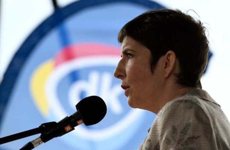 Bayer Zsolt: Apróságok láncolata