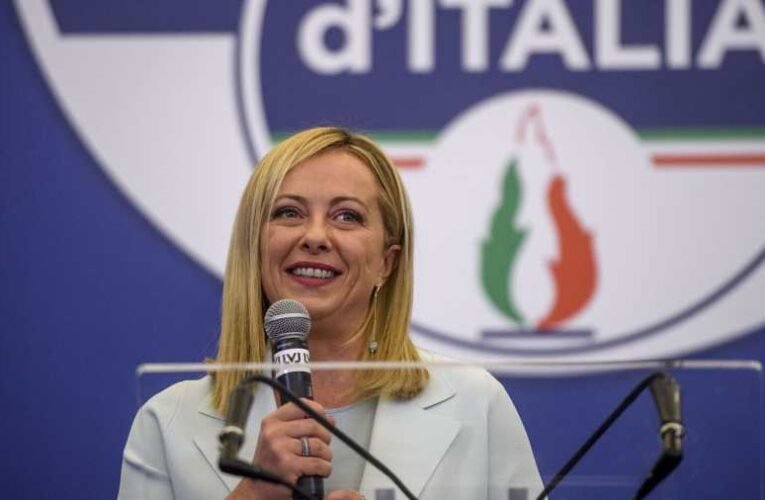 Breitbart: Meloninak választania kell majd Lengyelország és Magyarország között