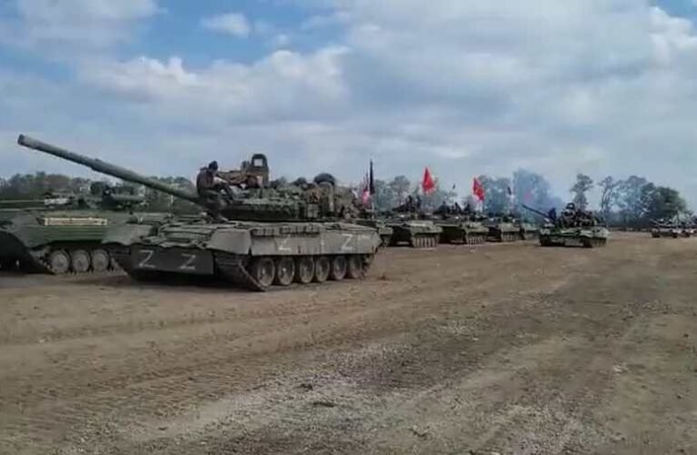 Nemcsak Gyurcsány, az oroszok is készülnek: úgy tűnik, rengeteg tankot vontak össze Dél-Ukrajnában