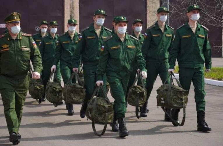 Shojgu: 300 000 tartalékost hívnak be részleges mozgósításra