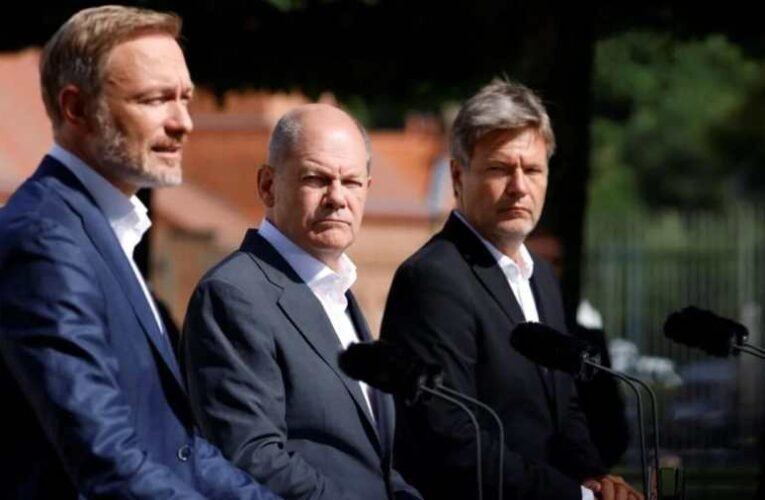 Németországban orosz kémeket vadásznak a kormányban – írja a Zeit