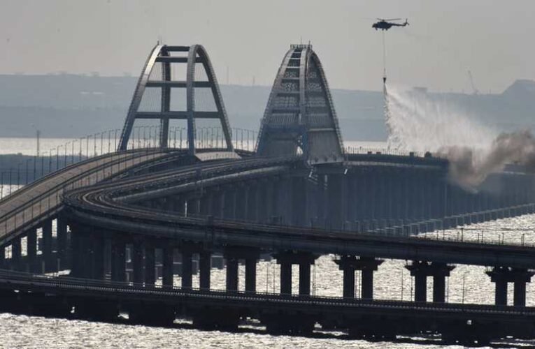 Felvételek a Krími hídon bekövetkezett károkról