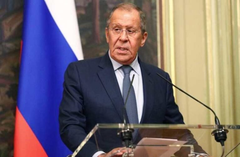 Moszkva: Provokatív, hogy Varsó nem engedi Lavrovot az EBESZ ülésére